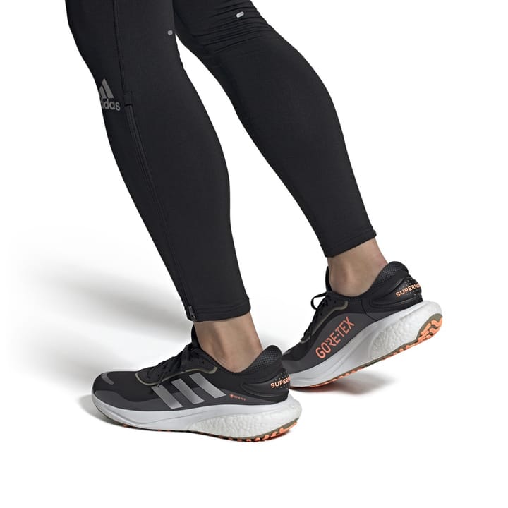 Adidas SUPERNOVA GTX M CBLACK/SILVMT/BEAORA Adidas Adidas SUPERNOVA GTX M CBLACK/SILVMT/BEAORA Adidas