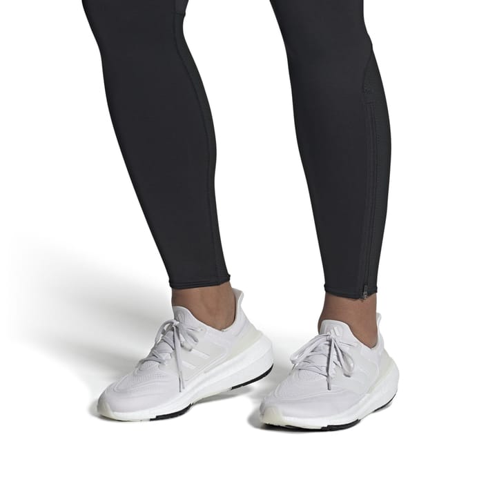 Adidas Ultraboost Light Ftwwht/Ftwwht/Crywht Adidas Adidas Ultraboost Light Ftwwht/Ftwwht/Crywht Adidas