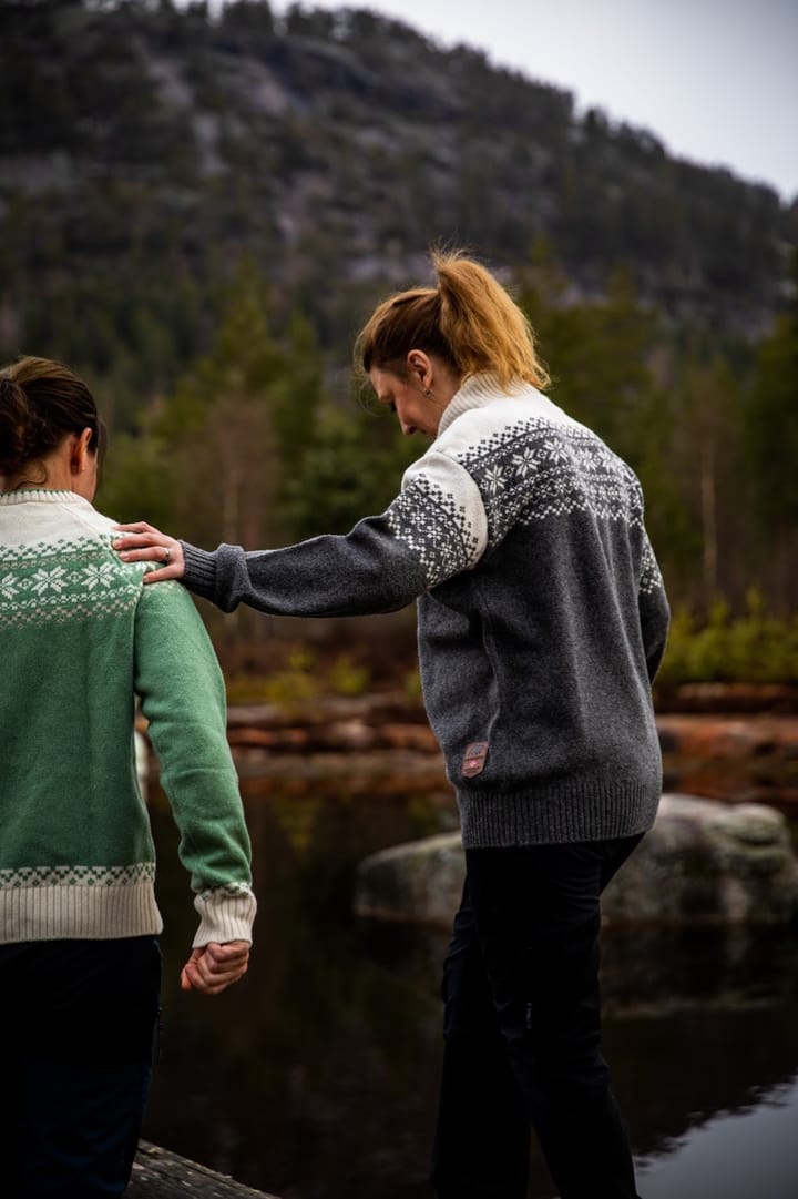Gridarmor Women's Snøkrystall Half Zip Ullgenser White/Green/Beige Gridarmor Gridarmor Women's Snøkrystall Half Zip Ullgenser White/Green/Beige Gridarmor