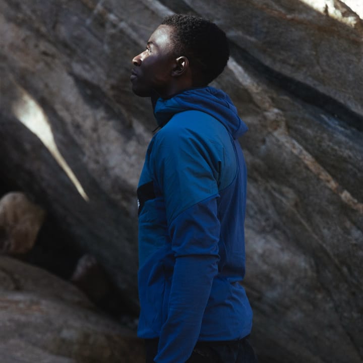Adidas Men's Techrock Ultralight 1/2-Zip Hooded Fleece Jacket Wonste Adidas Adidas Men's Techrock Ultralight 1/2-Zip Hooded Fleece Jacket Wonste Adidas