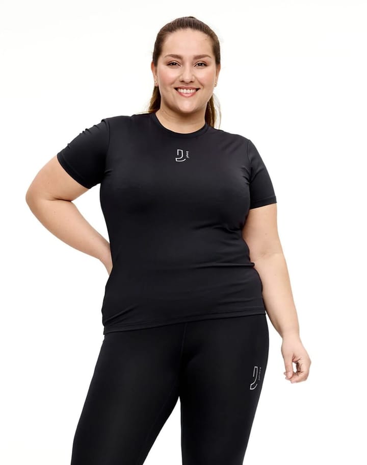 Johaug Elemental Tee 2.0 TBLCK Johaug Johaug Elemental Tee 2.0 TBLCK Johaug