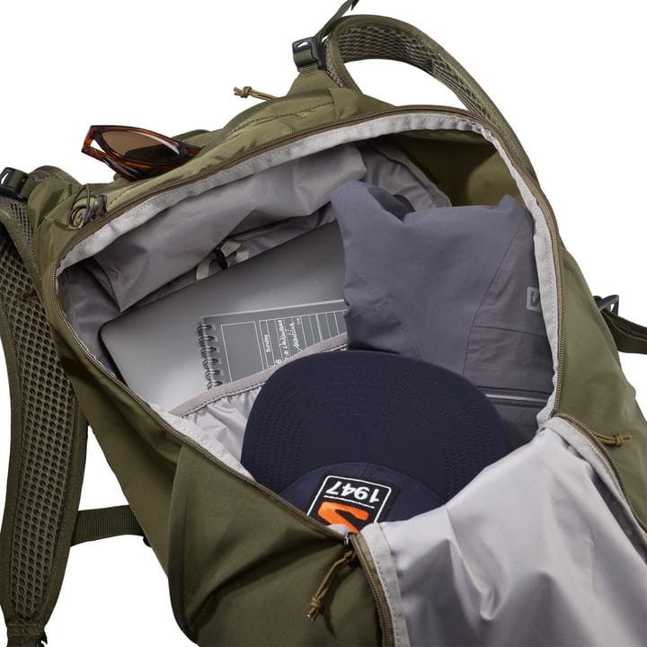 Salomon Trailblazer 30 Martini Olive/Olive Night/Ebony NS Salomon Salomon Trailblazer 30 Martini Olive/Olive Night/Ebony NS Salomon