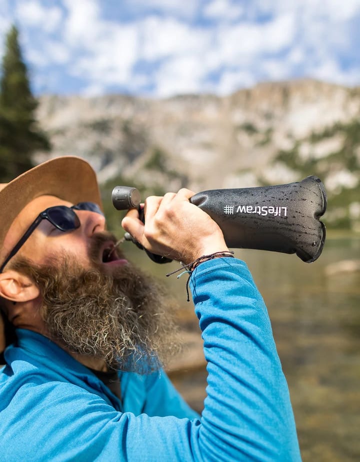 Lifestraw Peak Series Collapsible Squeeze 1 L  Dark Grey Lifestraw