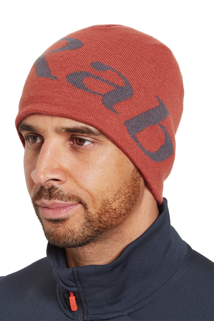 Rab Logo Beanie Tuscan Red/Graphene Rab Rab Logo Beanie Tuscan Red/Graphene Rab