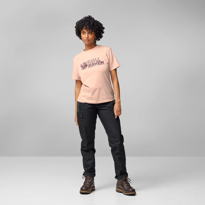 Fjällräven Women's Lush Logo T-Shirt Chalk Rose Fjällräven