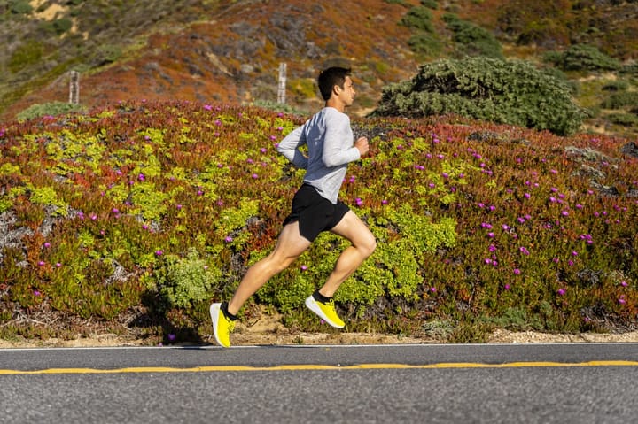 Topo Athletic M-Phantom 2 Yellow / Black Topo Athletic Topo Athletic M-Phantom 2 Yellow / Black Topo Athletic