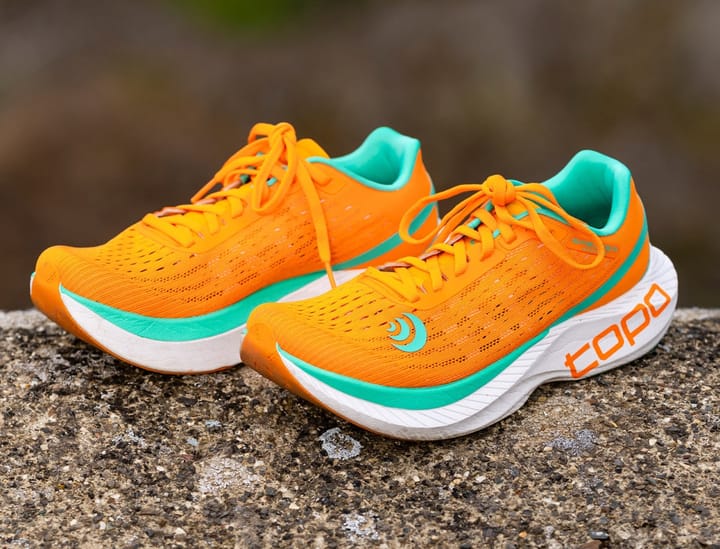 Topo Athletic M-Specter Orange / Seafoam Topo Athletic Topo Athletic M-Specter Orange / Seafoam Topo Athletic