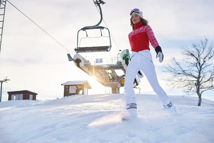 Dale of Norway Mount Red Women's Sweater Ultra Marine/White Dale of Norway Dale of Norway Mount Red Women's Sweater Ultra Marine/White Dale of Norway