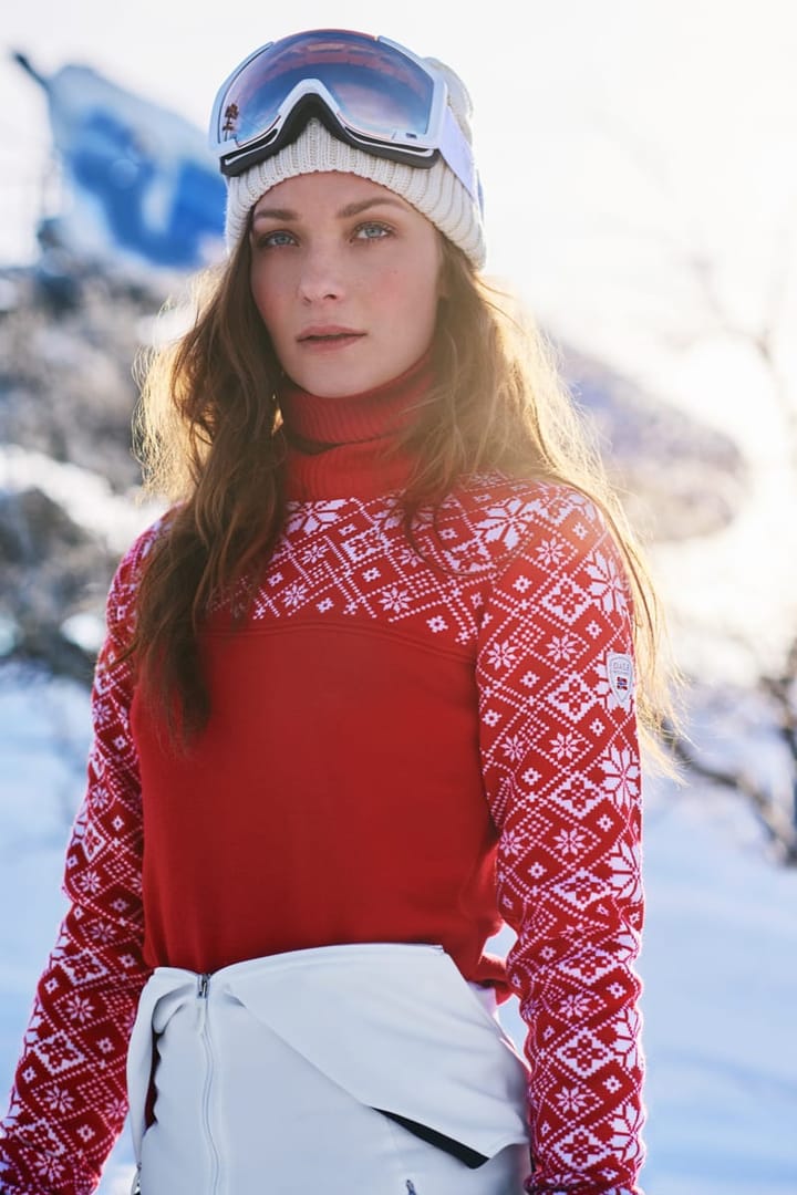 Dale of Norway Mount Red Women's Sweater Ultra Marine/White Dale of Norway Dale of Norway Mount Red Women's Sweater Ultra Marine/White Dale of Norway