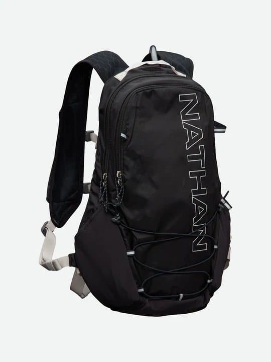 Nathan Crossover Pack 15l Black/Vapor Grey OSFM Nathan