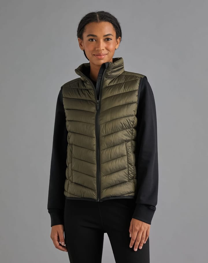 National Geographic No Goose Zipped Vest With Filler Moss National Geographic National Geographic No Goose Zipped Vest With Filler Moss National Geographic