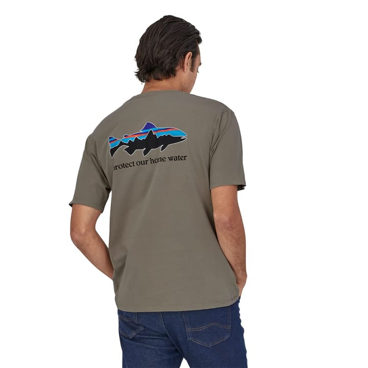 Patagonia M's Home Water Trout Organic T-Shirt Garden Green Patagonia Patagonia M's Home Water Trout Organic T-Shirt Garden Green Patagonia