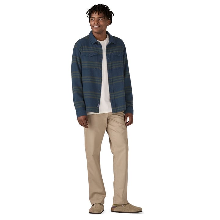 Patagonia Men's Fjord Flannel Shirt Treelined/Smolder Blue Patagonia Patagonia Men's Fjord Flannel Shirt Treelined/Smolder Blue Patagonia