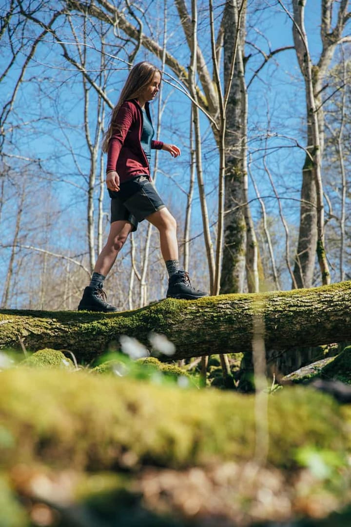Urberg Norddal Hiking Shorts Women Grape Leaf Urberg