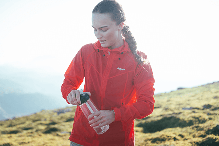 Bergans Women's Rabot Windbreaker Jacket Fire Red Bergans