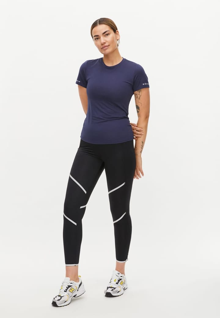 Röhnisch Arc Tee Black Iris Röhnisch Röhnisch Arc Tee Black Iris Röhnisch