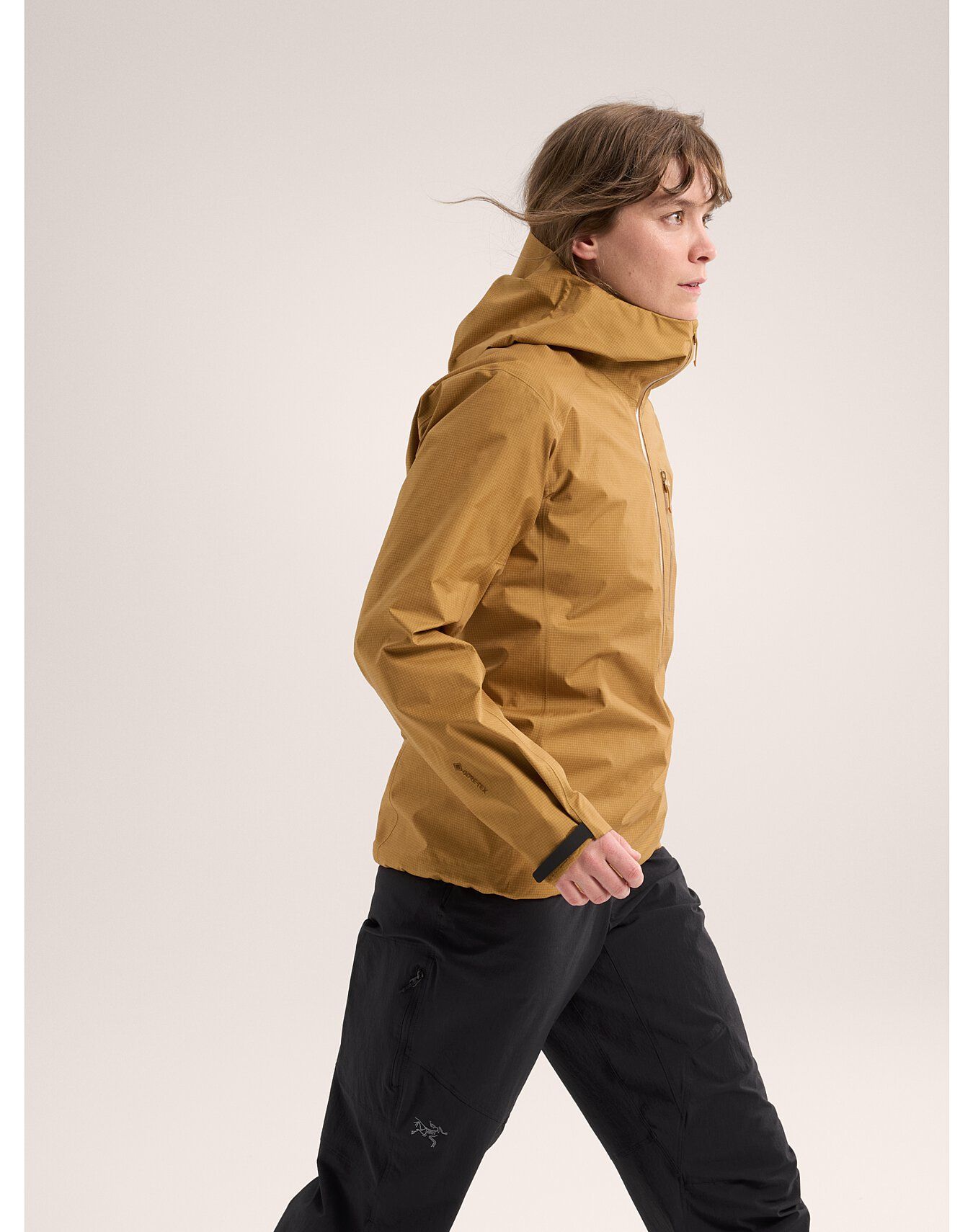Arc'teryx Women's Alpha Lightweight Anorak Yukon | Buy Arc