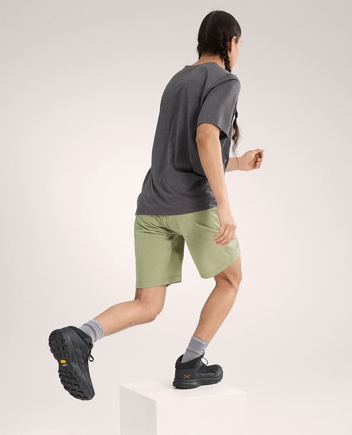 Arc'teryx Men's Gamma Lightweight Short 9'' Chloris Arc'teryx Arc'teryx Men's Gamma Lightweight Short 9'' Chloris Arc'teryx