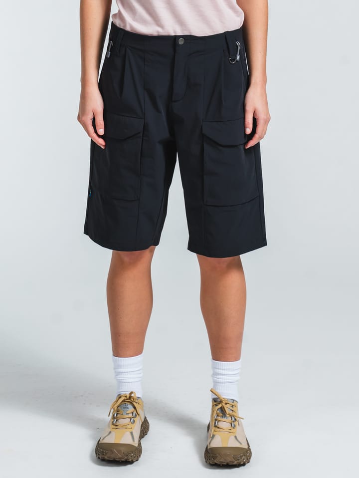 Varg Women's Lofoten Cargo Shorts Carbon Black Varg