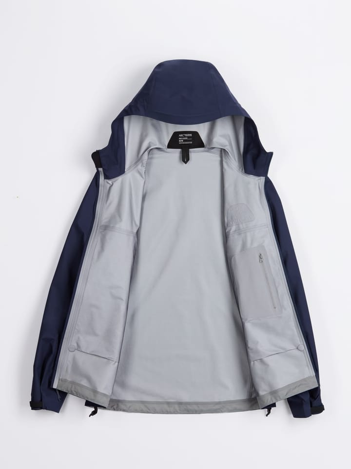 Arc'teryx Men's Beta Jacket Black Sapphire Arc'teryx