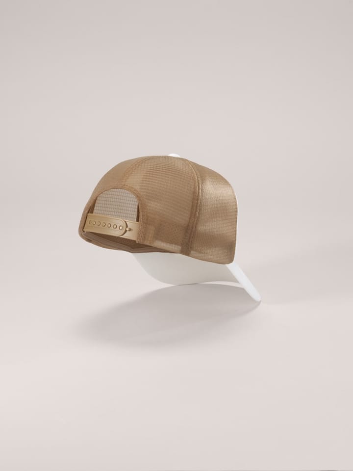 Arc'teryx Bird Trucker Curved Brim Hat Arctic Silk/Canvas Arc'teryx Arc'teryx Bird Trucker Curved Brim Hat Arctic Silk/Canvas Arc'teryx