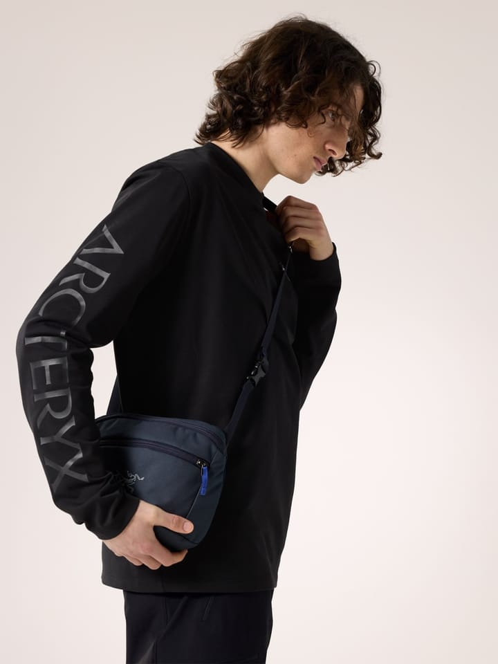 Mantis 2 Waist Pack Black Sapphire/Vitality Arc'teryx