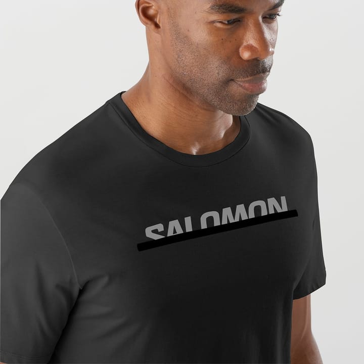 Salomon Men's Essential Logo SS Tee Deep Black/Quiet Shade Translucent Salomon