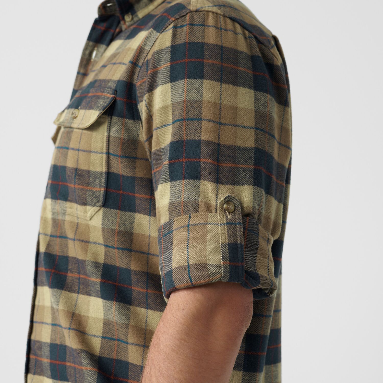Fjallraven Men s Singi Heavy Flannel Shirt Chalk White Dark Navy Buy Fjallraven Men s Singi Heavy Flannel Shirt Chalk White Dark Navy here Outnorth