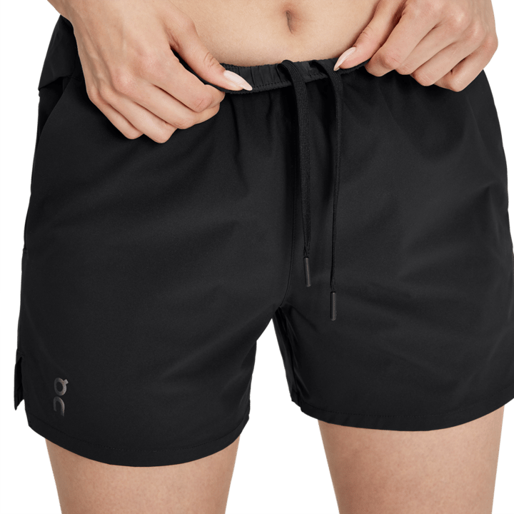 On Women's Essential Shorts Black On