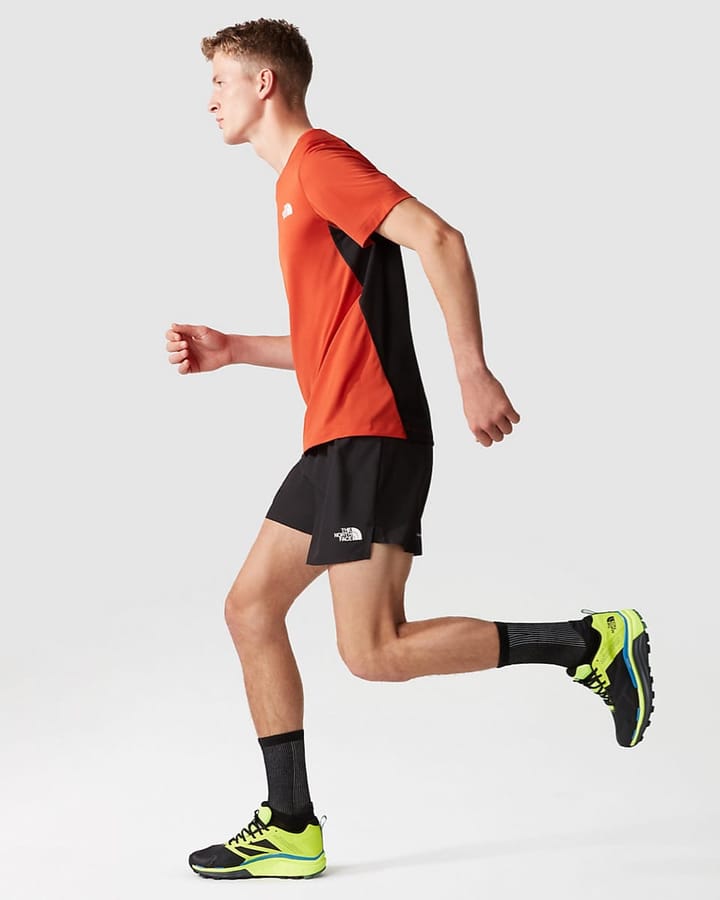 The North Face Men's Lightbright Short Sleeve T-Shirt Rusted Bronze/TNF Black The North Face The North Face Men's Lightbright Short Sleeve T-Shirt Rusted Bronze/TNF Black The North Face