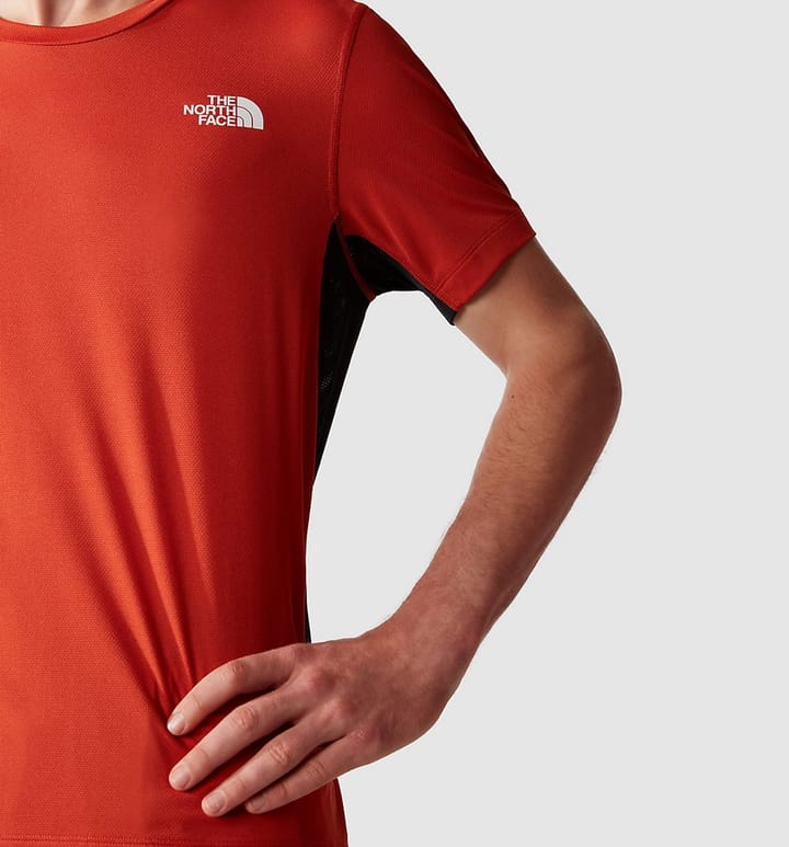 The North Face Men's Lightbright Short Sleeve T-Shirt Rusted Bronze/TNF Black The North Face The North Face Men's Lightbright Short Sleeve T-Shirt Rusted Bronze/TNF Black The North Face