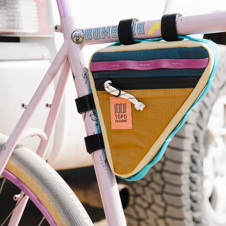 Topo Designs Topo Frame Mike Bag Olive/Clay Topo Designs Topo Designs Topo Frame Mike Bag Olive/Clay Topo Designs