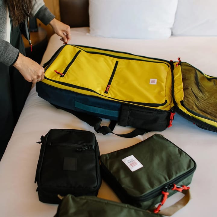 Topo Designs Topo Global Travel Bag Navy/Navy Topo Designs Topo Designs Topo Global Travel Bag Navy/Navy Topo Designs