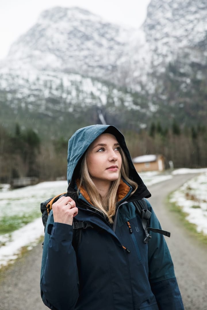 Urberg Women's Bergsøya 3L Jacket Black Urberg Urberg Women's Bergsøya 3L Jacket Black Urberg