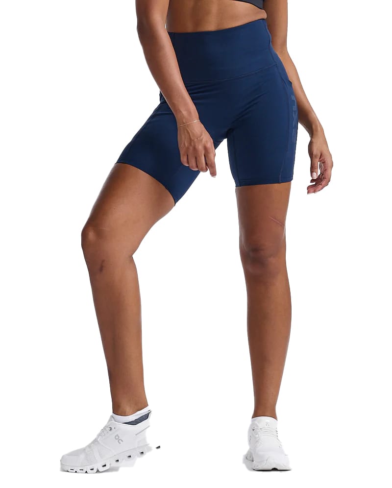 2XU Women's Form Stash Hi-Rise Bike Short MIDNIGHT/MIDNIGHT