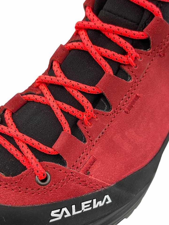 Salewa Women's Mountain Trainer 2 Mid Gore-Tex Boot Bungee Cord/Black Salewa Salewa Women's Mountain Trainer 2 Mid Gore-Tex Boot Bungee Cord/Black Salewa