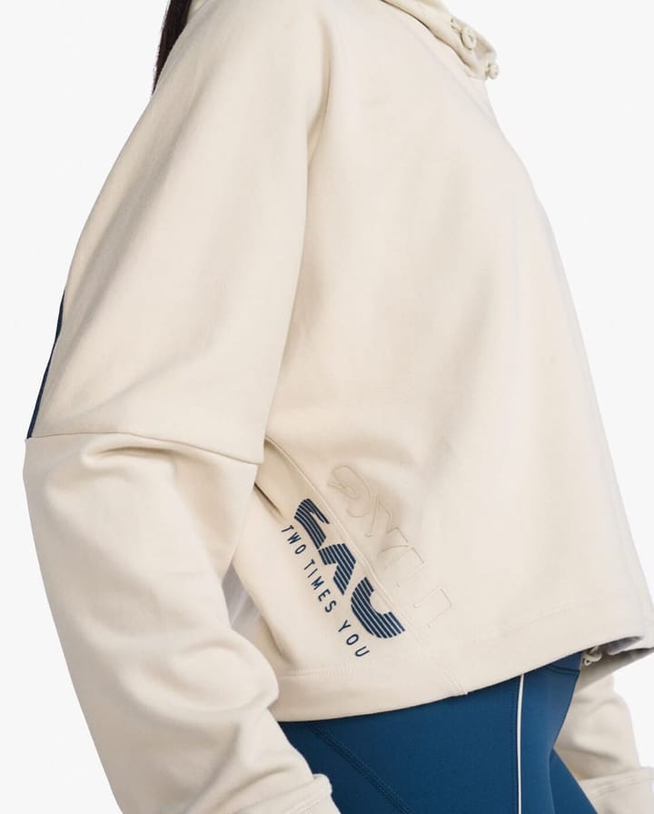 2XU Form Pop Seam Hoodie Linen/Off White 2XU 2XU Form Pop Seam Hoodie Linen/Off White 2XU