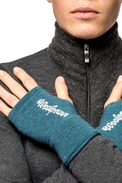 Woolpower Wrist Gaiter 200 Petrol/Champagne Woolpower Woolpower Wrist Gaiter 200 Petrol/Champagne Woolpower