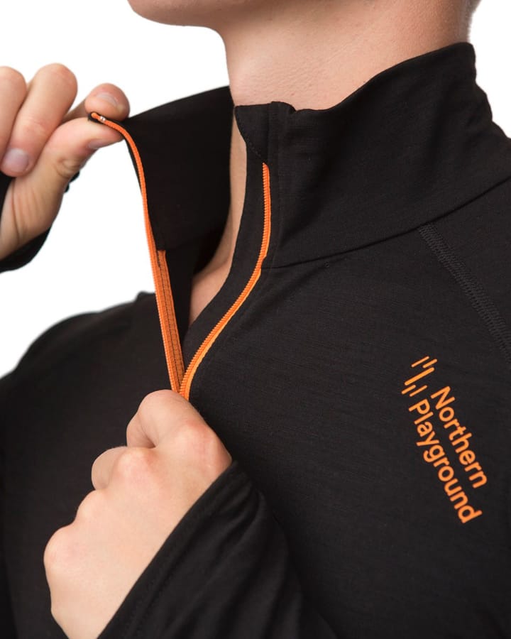 Northern Playground M Zipneck wool black Northern Playground