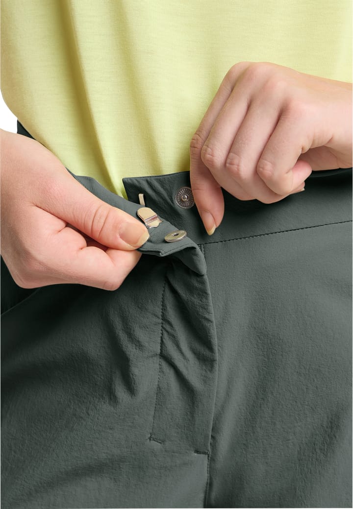 Jack Wolfskin Women's Hikeout Shorts Slate Green Jack Wolfskin Jack Wolfskin Women's Hikeout Shorts Slate Green Jack Wolfskin