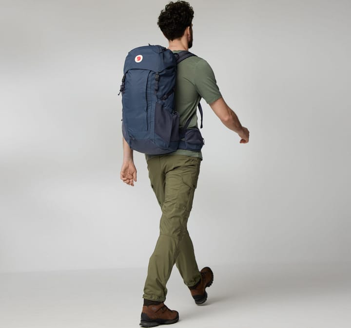 Fjällräven Abisko Hike 35 M/L Black Fjällräven