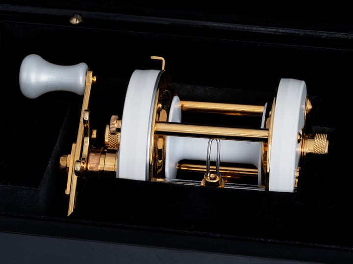 Abu Garcia Ambassadeur 6500 Cdl Cerakote & Gold Limited Edition 2025 Abu Garcia Abu Garcia Ambassadeur 6500 Cdl Cerakote & Gold Limited Edition 2025 Abu Garcia