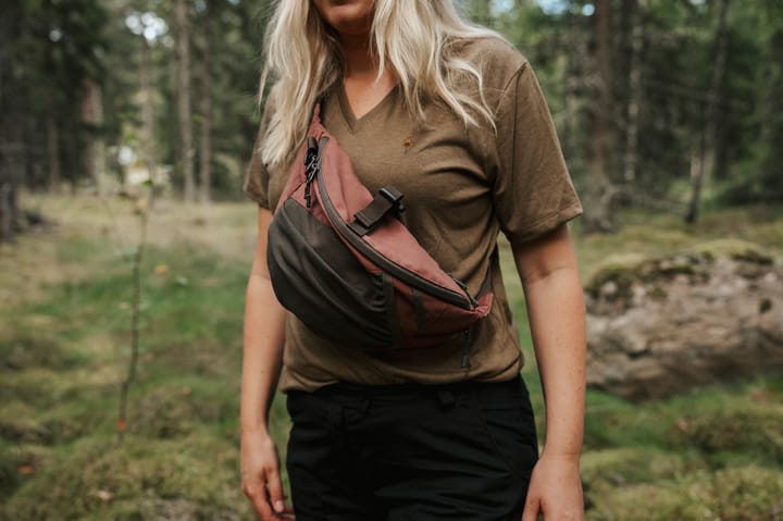 Pinewood Women's Finnveden Forest T-Shirt Olive Green Pinewood