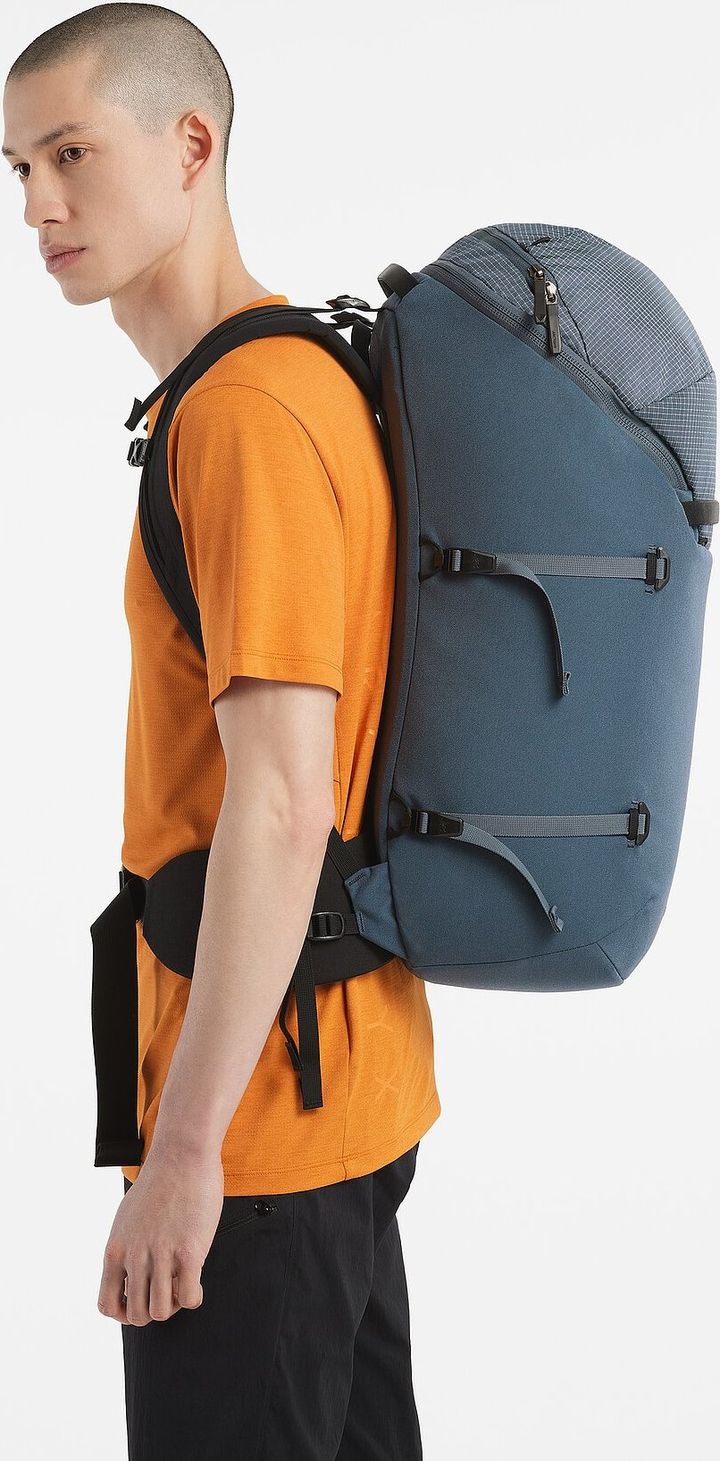 Konseal 40L Backpack Neptune Arc'teryx