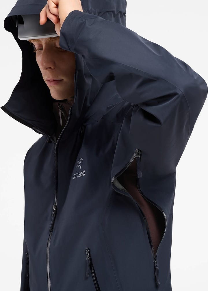 Arc'teryx Men's Beta LT Jacket Black Sapphire Arc'teryx