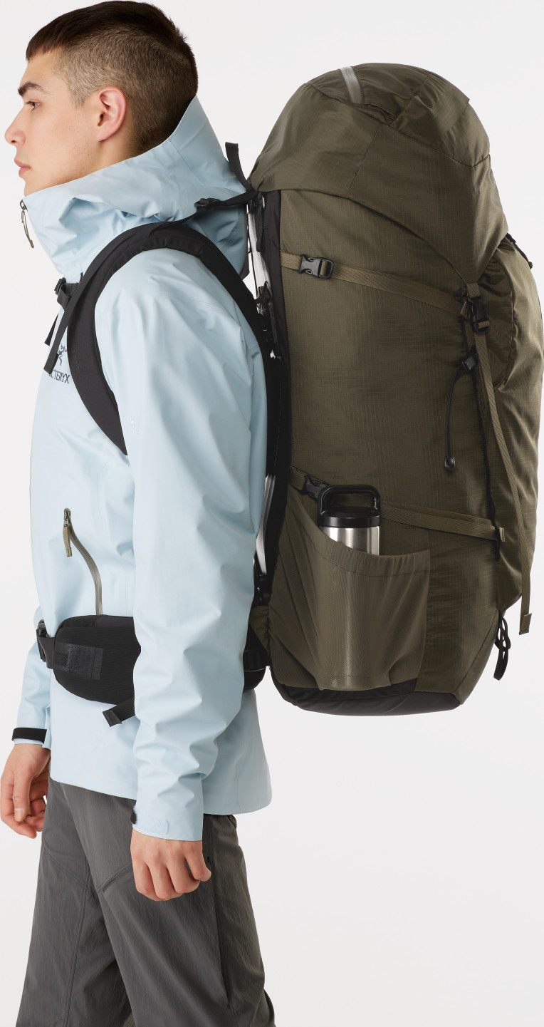 ★ARC'TERYX Bora 75 バックパック　レギュラー★未使用品 Amazon.co.jp: Arc'teryx Bora 75 バックパック メンズ | 丈夫で