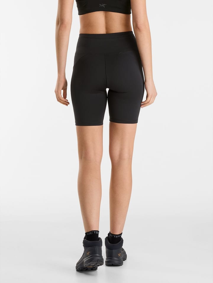 Arc'teryx Women's Essent High-Rise Short 8" Black Arc'teryx Arc'teryx Women's Essent High-Rise Short 8" Black Arc'teryx