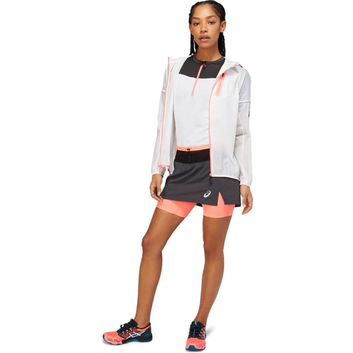 Asics Women's Fujitrail Skort Graphite Grey/Blazing Coral Asics Asics Women's Fujitrail Skort Graphite Grey/Blazing Coral Asics