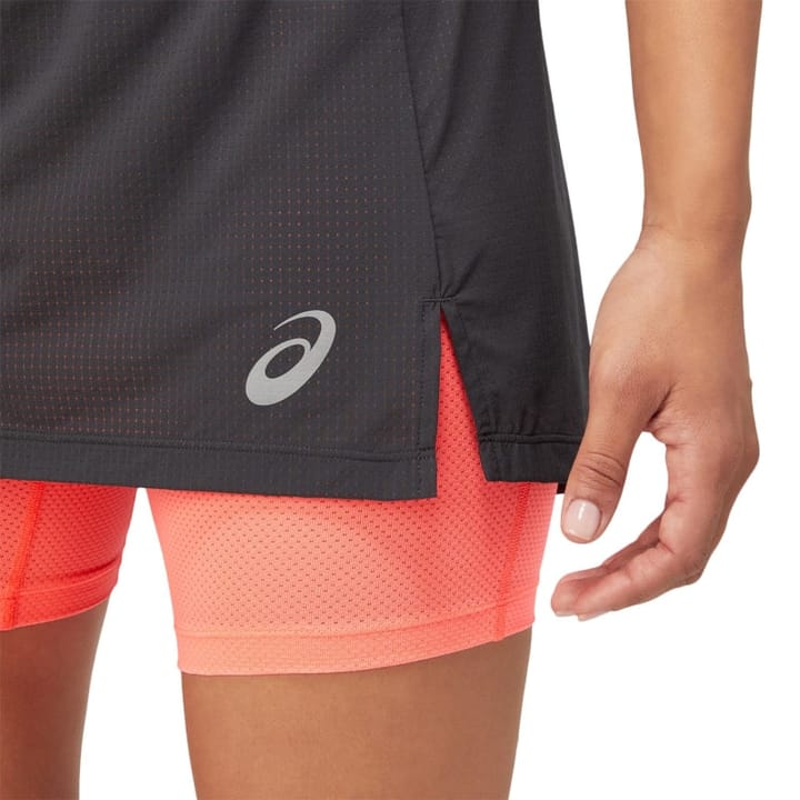 Asics Women's Fujitrail Skort Graphite Grey/Blazing Coral Asics Asics Women's Fujitrail Skort Graphite Grey/Blazing Coral Asics