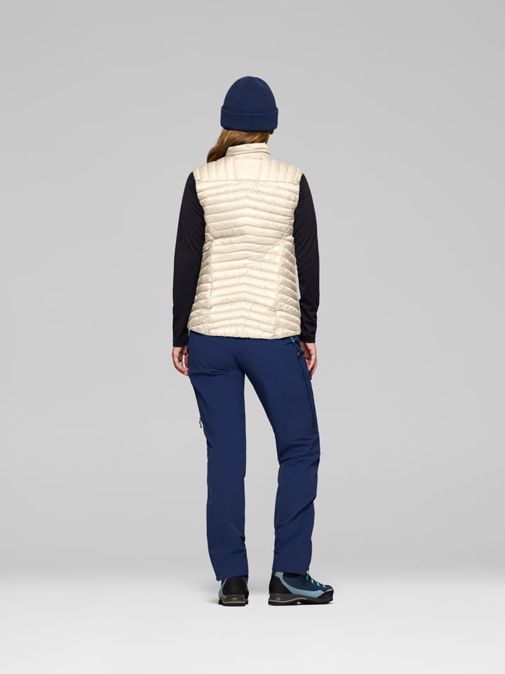 Norrøna Women's Trollveggen Superlight Down Vest Whisper White Norrøna